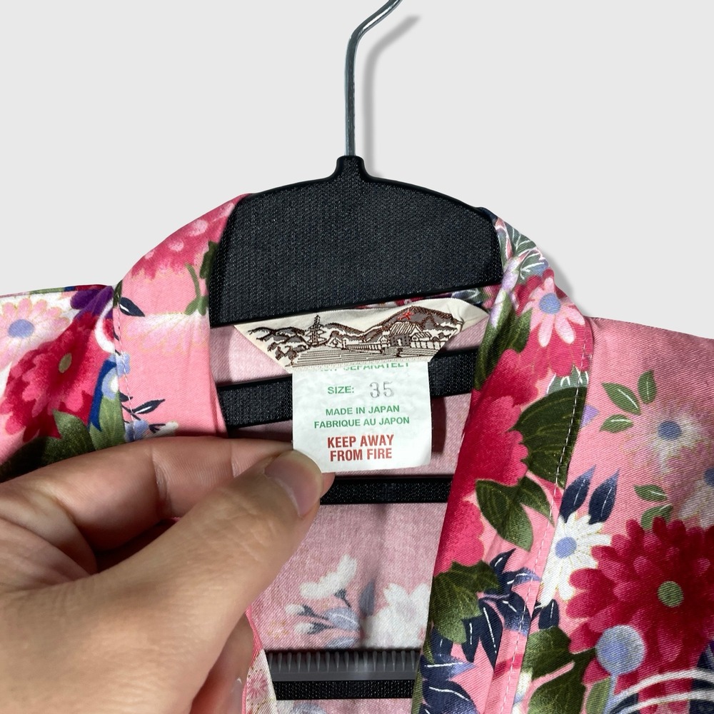 From Fire Kimono Robe Womens XS Pink Garden Bird Floral Satin Lounge No Belt - Picture 2 of 7